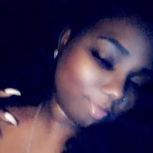 Meet your Posher, Tiara